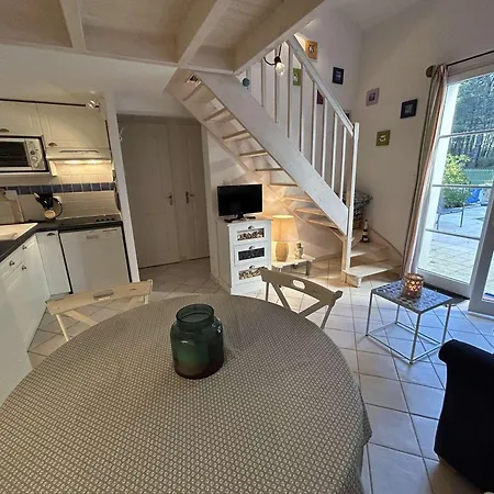 Hébergement de vacances Petite Maison Proche De L'océan Avec Piscine Chauffée, Jardin Privé Et Parking - St Hilaire De Riez - Fr-1-224c-292 Saint-Hilaire-de-Riez