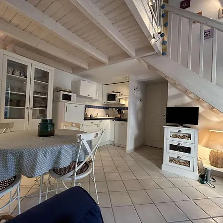 Petite Maison Proche De L'ocean Avec Piscine Chauffee, Jardin Prive Et Parking - St Hilaire De Riez - Fr-1-224c-292 *